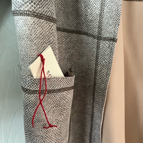 Solitaire jacket - Picture 2 of 5